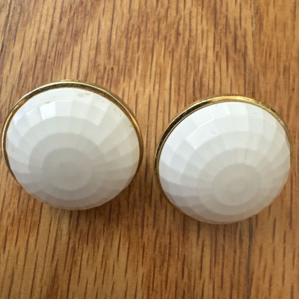 Monet Gold Tone Faceted White Milk Glass Stone Clip On Earrings MCM Vtg Money